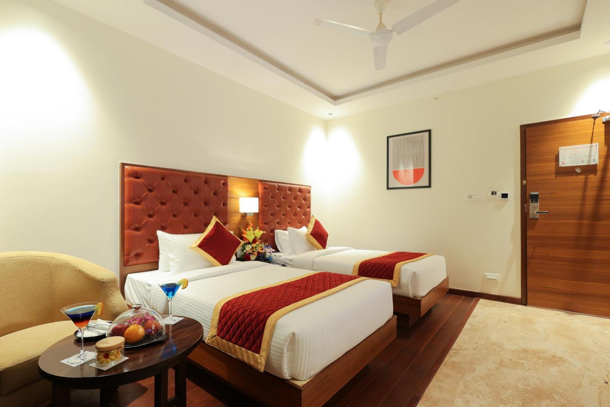 העיר בנגלור Icon Grand Hotel By Bhagini מראה חיצוני תמונה
