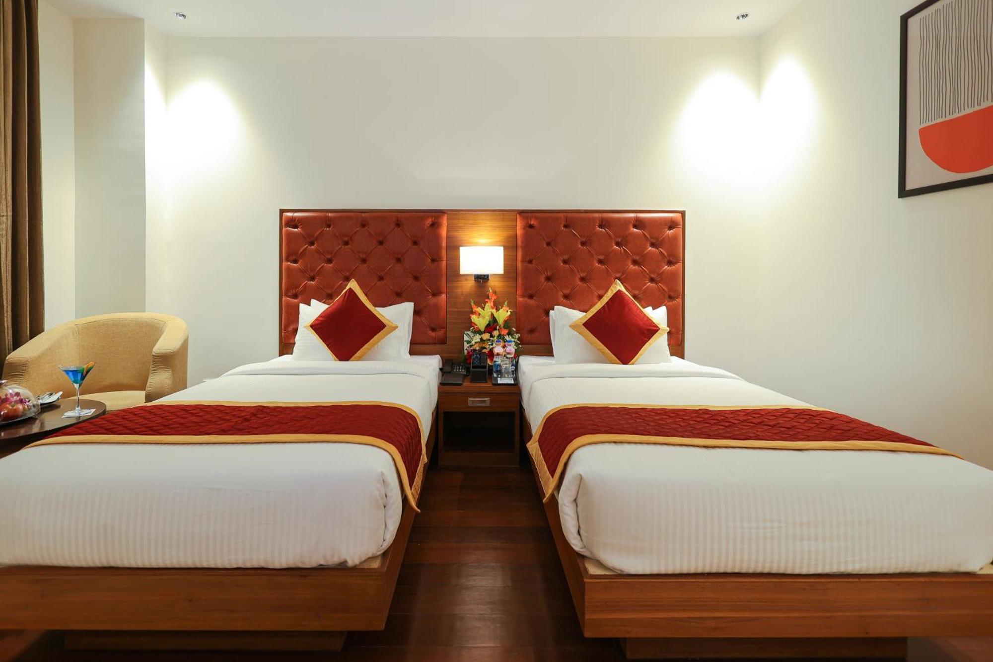 העיר בנגלור Icon Grand Hotel By Bhagini מראה חיצוני תמונה