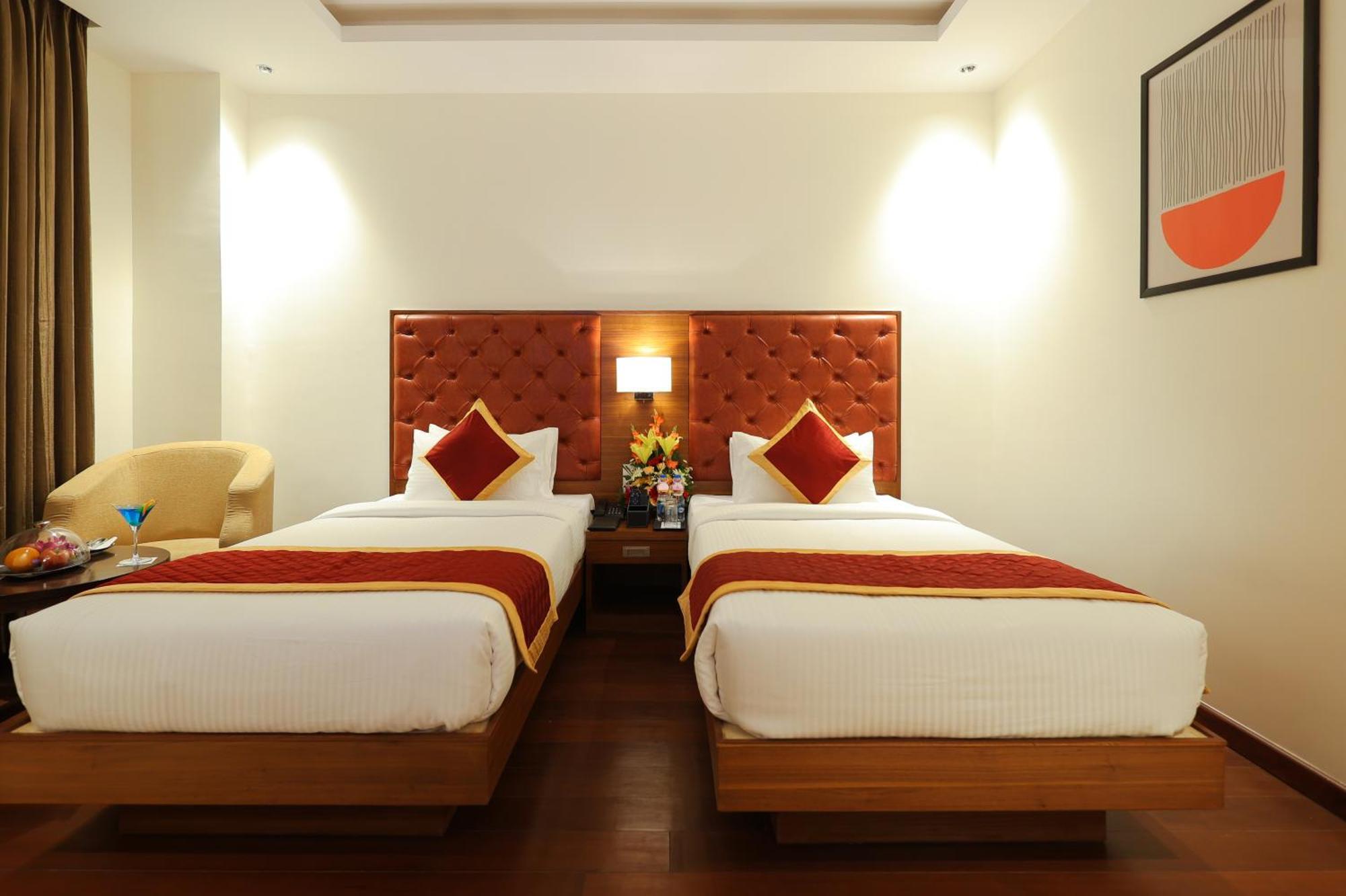 העיר בנגלור Icon Grand Hotel By Bhagini מראה חיצוני תמונה