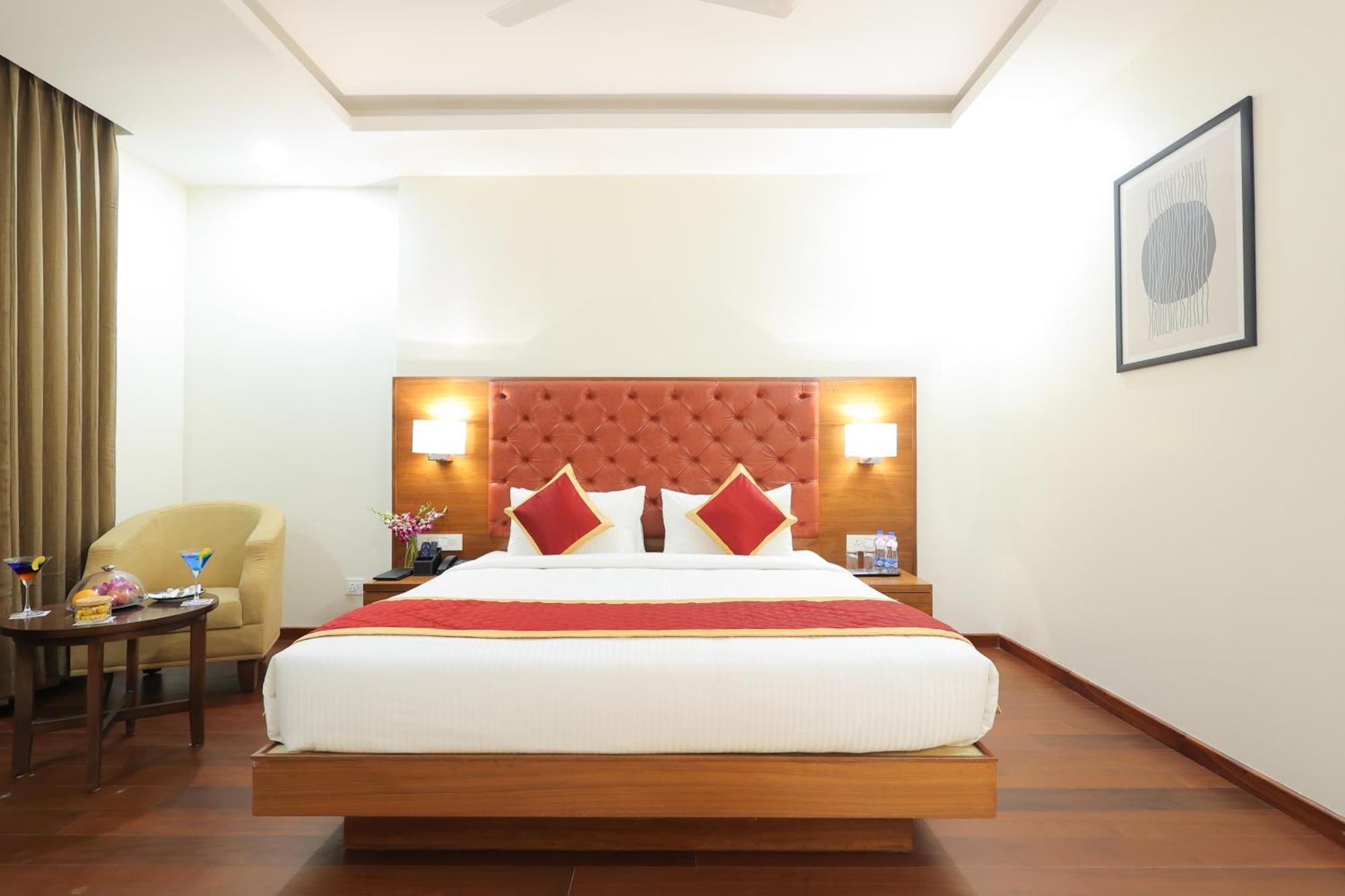 העיר בנגלור Icon Grand Hotel By Bhagini מראה חיצוני תמונה