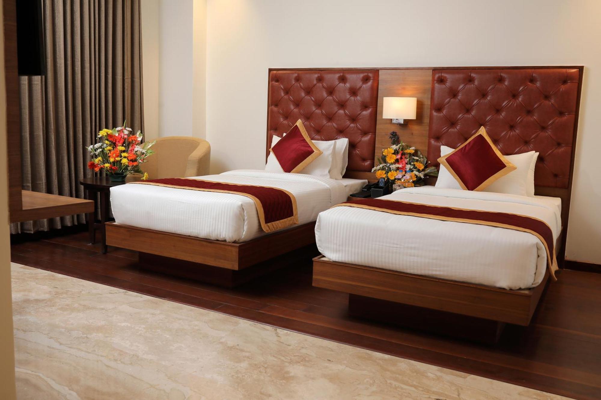 העיר בנגלור Icon Grand Hotel By Bhagini מראה חיצוני תמונה