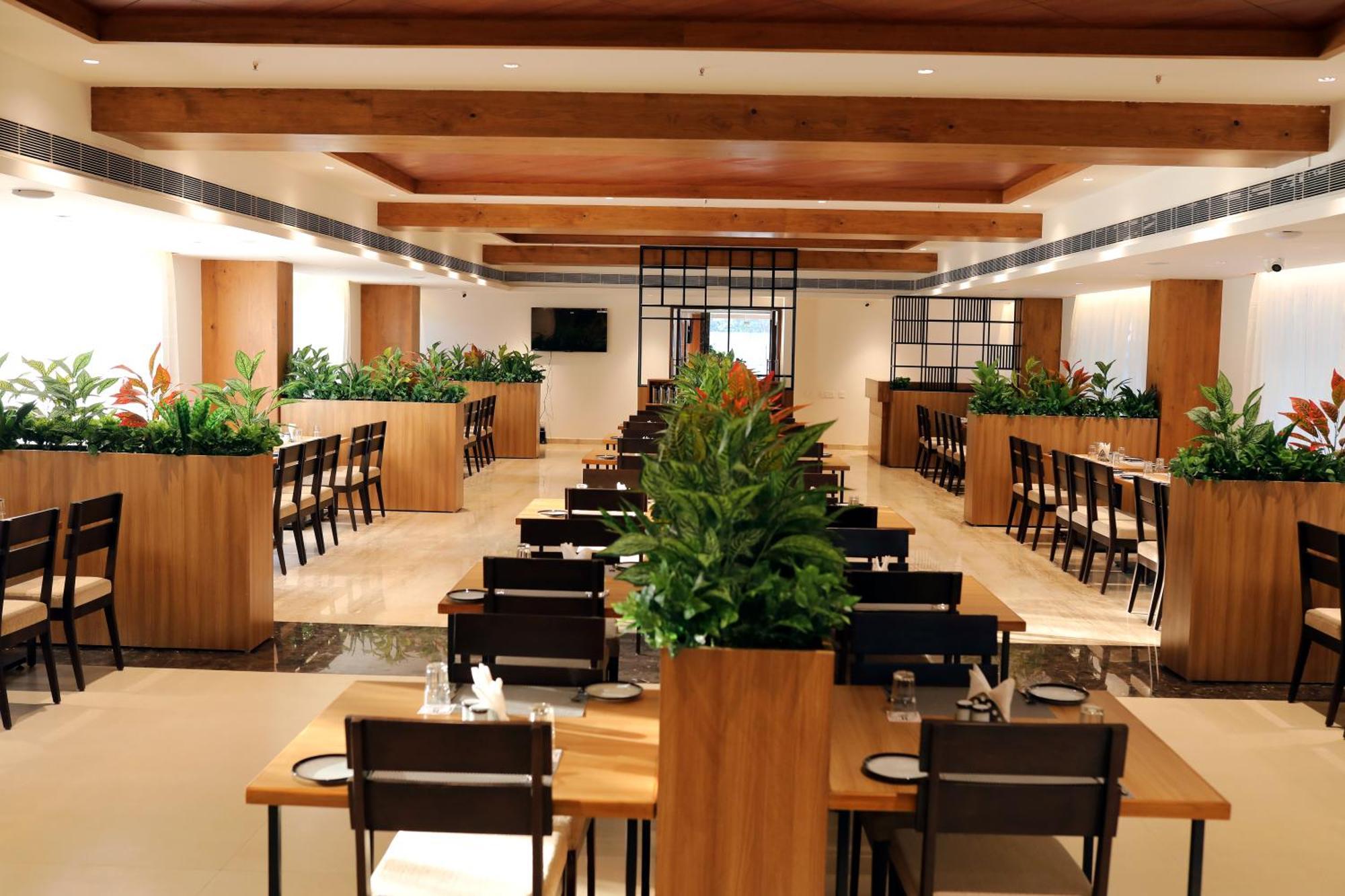 העיר בנגלור Icon Grand Hotel By Bhagini מראה חיצוני תמונה