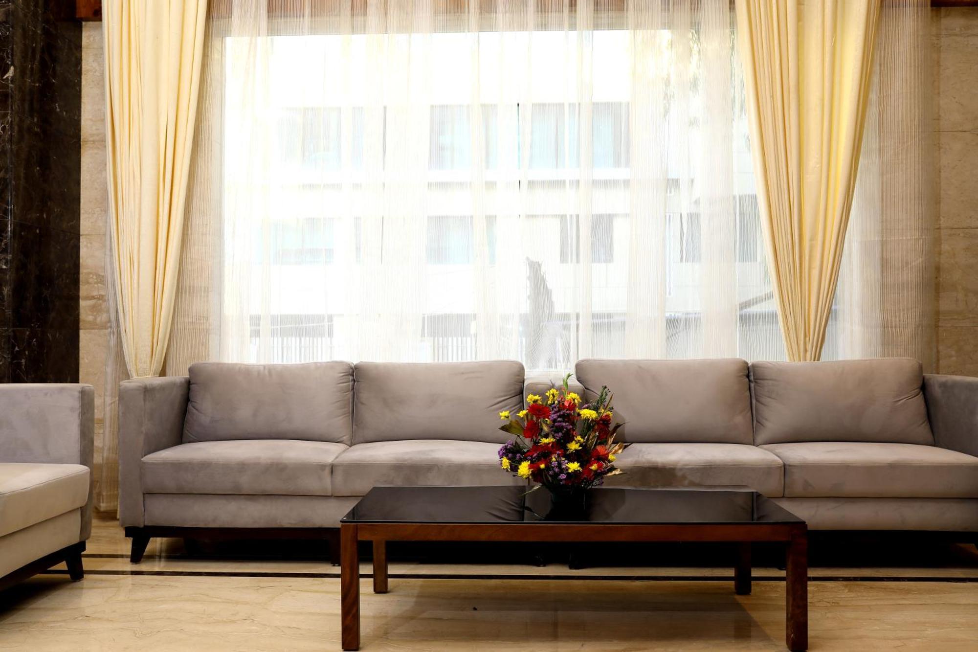 העיר בנגלור Icon Grand Hotel By Bhagini מראה חיצוני תמונה