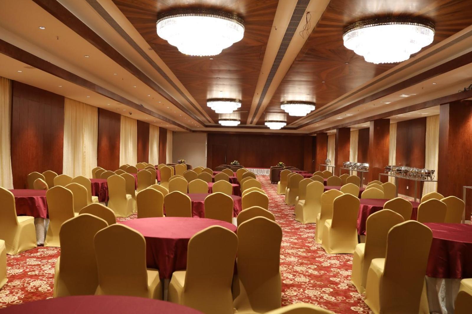 העיר בנגלור Icon Grand Hotel By Bhagini מראה חיצוני תמונה